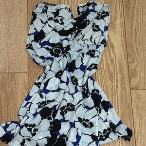 Who What Wear Blue and Black Floral Tank